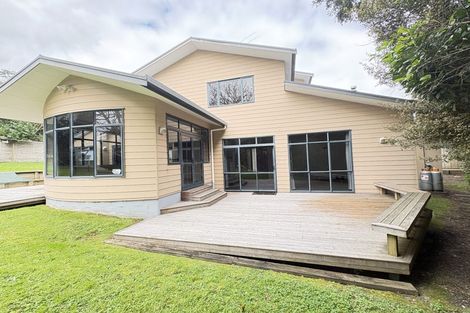 Photo of property in 30 Royal View Road, Te Atatu South, Auckland, 0610