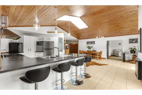 Photo of property in 2 Merlot Place, Rototuna, Hamilton, 3210