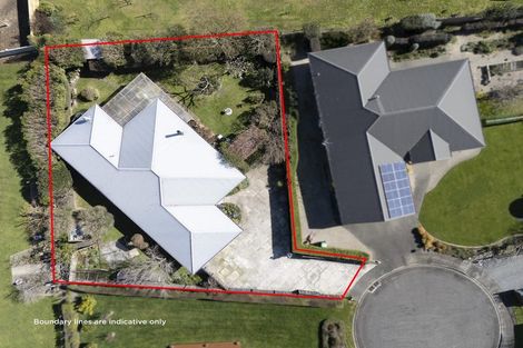 Photo of property in 13 Tararua Crescent, Carterton, 5713