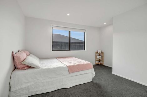 Photo of property in 80 Shillingford Boulevard, Rolleston, 7615