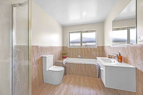 Photo of property in 112 Caulfield Avenue, Halswell, Christchurch, 8025