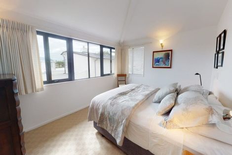 Photo of property in 2/6 Crete Avenue, Milford, Auckland, 0620