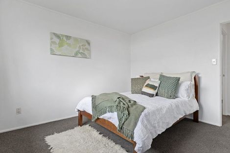 Photo of property in 95b Oakfield Crescent, Pukete, Hamilton, 3200