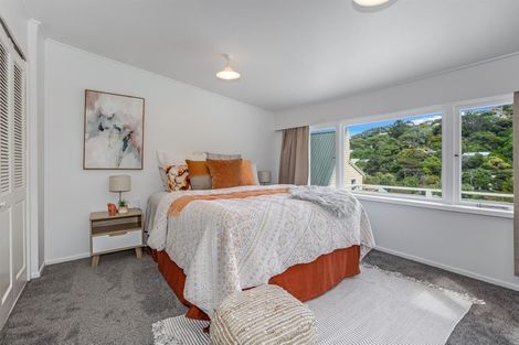 Photo of property in 78 Airlie Road, Plimmerton, Porirua, 5026