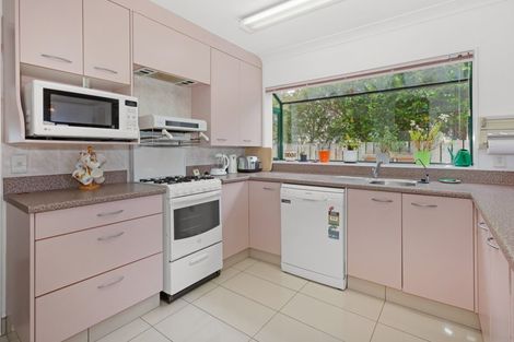 Photo of property in 48 Samwell Drive, Whitby, Porirua, 5024