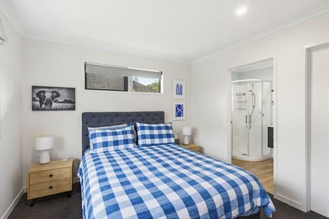 Photo of property in 33 Kawiu Road, Levin, 5510
