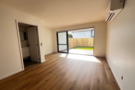 Photo of property in 5/21 Divich Avenue, Te Atatu South, Auckland, 0610