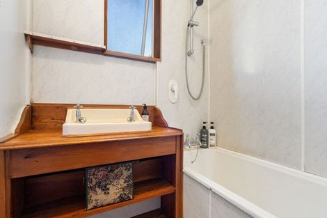 Photo of property in 62 Gisborne Terrace, Opunake, 4616