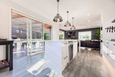 Photo of property in 20 Hudson Place, Paraparaumu, 5032