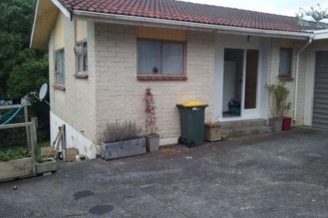 Photo of property in 2/83 Daffodil Street, Titirangi, Auckland, 0604