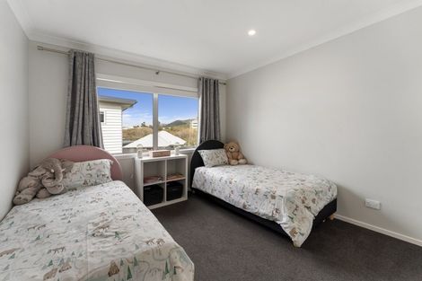 Photo of property in 10 Tieke Lane, Kenepuru, Porirua, 5022
