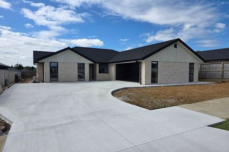 Photo of property in 11 Booker Drive, Tuakau, 2121