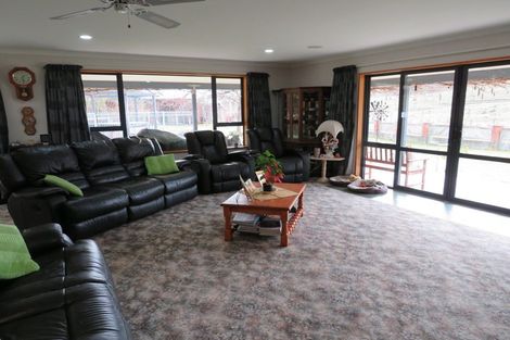 Photo of property in 54 Welshmans Gully Road, Waikaia, 9778