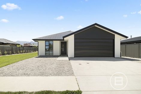 Photo of property in 6 Mallard Street, Albert Town, Wanaka, 9305