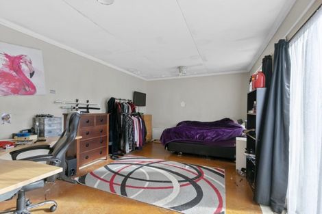 Photo of property in 195 Wellington Road, Wainuiomata, Lower Hutt, 5014