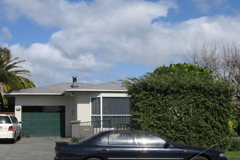 Photo of property in 14 Harris Street, Mount Maunganui, 3116