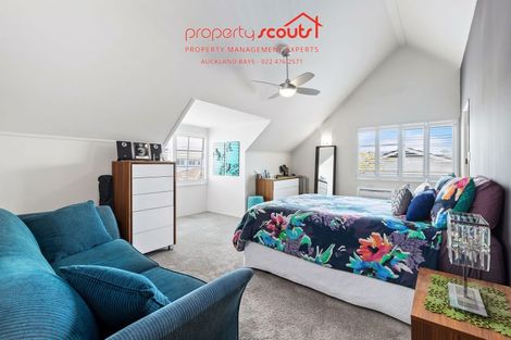 Photo of property in 2/139 Shakespeare Road, Milford, Auckland, 0620