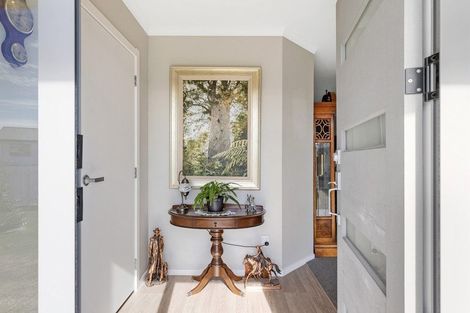 Photo of property in 3 Wescombe Grove, Feilding, 4702