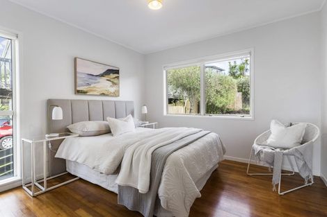 Photo of property in 21 St Ives Terrace, Mairangi Bay, Auckland, 0630