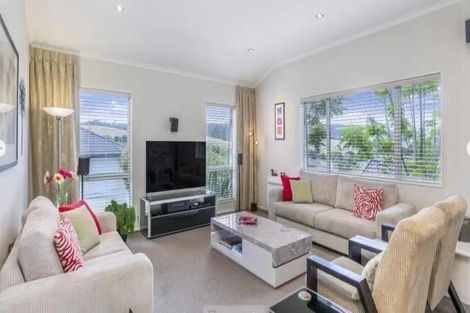 Photo of property in 11 Fendalton Place, Hatfields Beach, Orewa, 0931