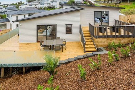 Photo of property in 120d Fairview Avenue, Fairview Heights, Auckland, 0632