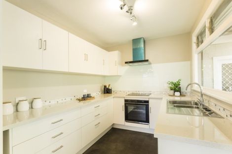 Photo of property in 30 Middleton Road, Kew, Dunedin, 9012