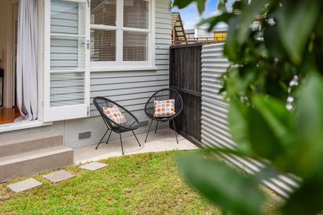 Photo of property in 2/41 Turret Road, Tauranga South, Tauranga, 3112