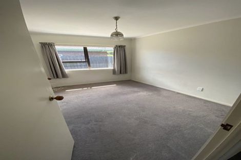 Photo of property in 1/3 West Street, Papakura, 2110