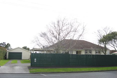 Photo of property in 4 Drake Street, Vogeltown, New Plymouth, 4310
