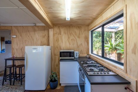 Photo of property in 35 Miro Road, Palm Beach, Waiheke Island, 1081