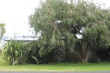 Photo of property in 155 Ocean Beach Road, Tairua, 3508