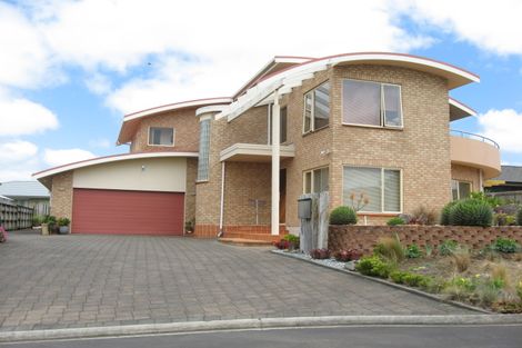 Photo of property in 6 Emsworth Court, Pukekohe, 2120