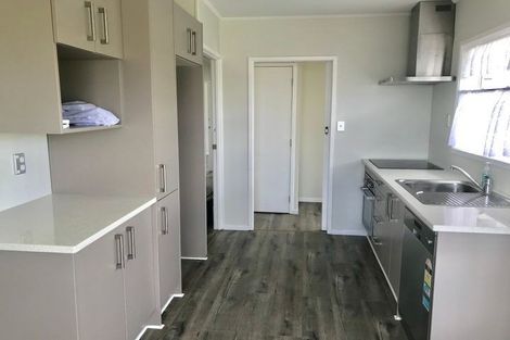 Photo of property in 1/60 Bruce Road, Glenfield, Auckland, 0629