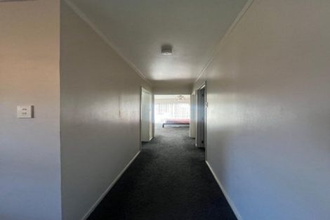 Photo of property in 1/3 Eulogy Place, Randwick Park, Auckland, 2105