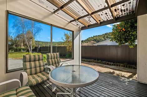 Photo of property in 29 Ranui Street, Waikawa, Picton, 7220