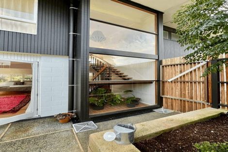 Photo of property in 1/51 East Coast Road, Milford, Auckland, 0620