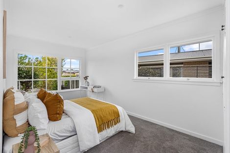 Photo of property in 33 Glenrowan Avenue, Avondale, Christchurch, 8061