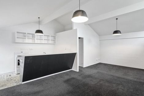 Photo of property in 14a Woodleigh Street, Frankleigh Park, New Plymouth, 4310