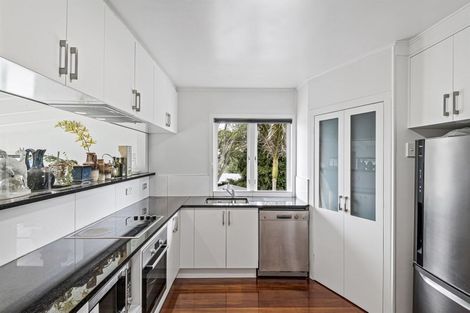 Photo of property in 20 Hamilton Place, Glenfield, Auckland, 0629