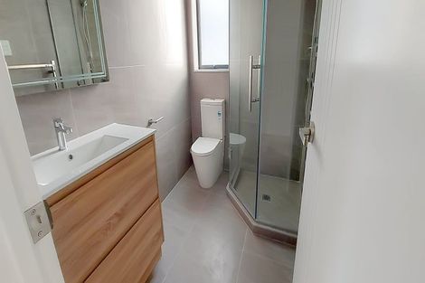 Photo of property in 20c Mackenzie Street, Te Atatu South, Auckland, 0610