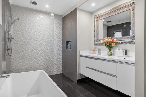 Photo of property in 3 Bickerstaffe Road, Maungaturoto, 0520