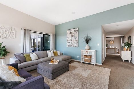 Photo of property in 16 Gyle Place, Pyes Pa, Tauranga, 3112
