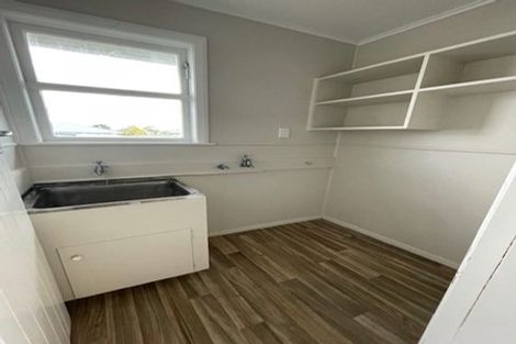 Photo of property in 37 Mcannalley Street, Manurewa East, Auckland, 2102