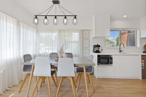 Photo of property in 1/6a Abercrombie Street, Howick, Auckland, 2014