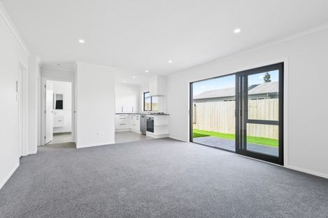 Photo of property in 2/1 Mckinley Place, Nawton, Hamilton, 3200