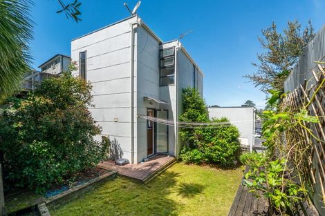 Photo of property in 2/701 Great North Road, Grey Lynn, Auckland, 1021