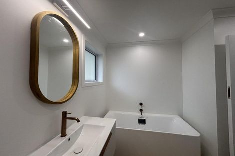 Photo of property in 86 Carrington Street, Lower Vogeltown, New Plymouth, 4310