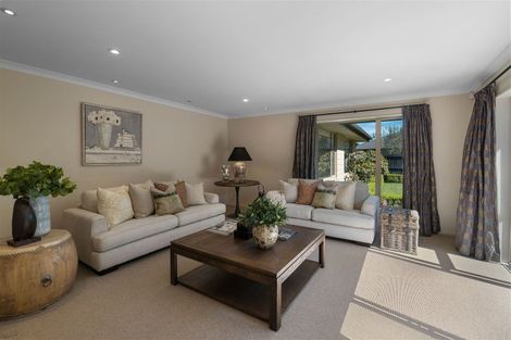 Photo of property in 52 Skyedale Drive, Harewood, Christchurch, 8051