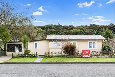 Photo of property in 62 Hampden Street, Picton, 7220