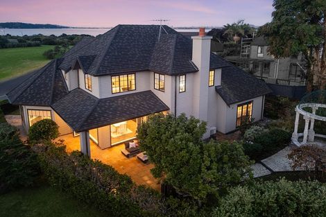 Photo of property in 3 Onemana Way, Te Atatu Peninsula, Auckland, 0610